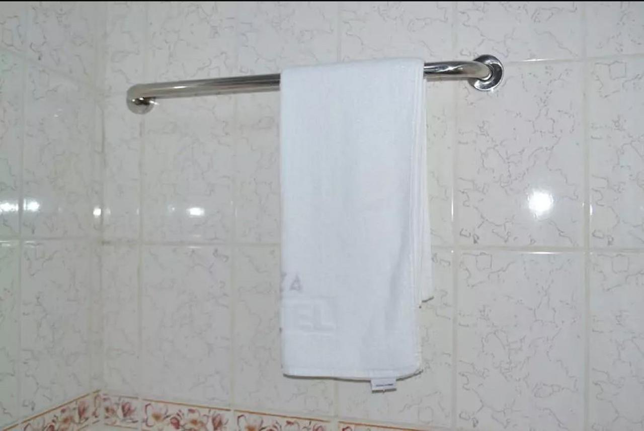 Liza Hotel Yaoundé Buitenkant foto