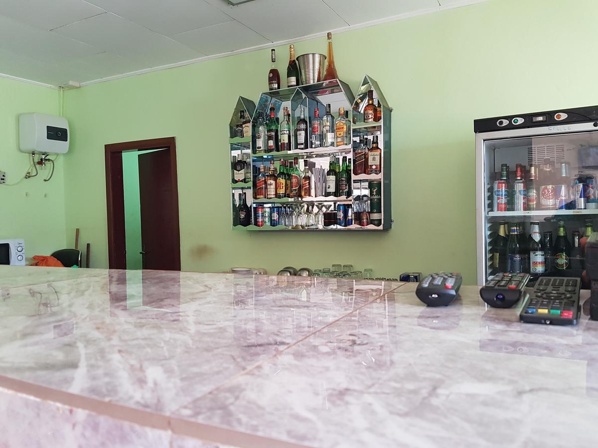 Liza Hotel Yaoundé Buitenkant foto