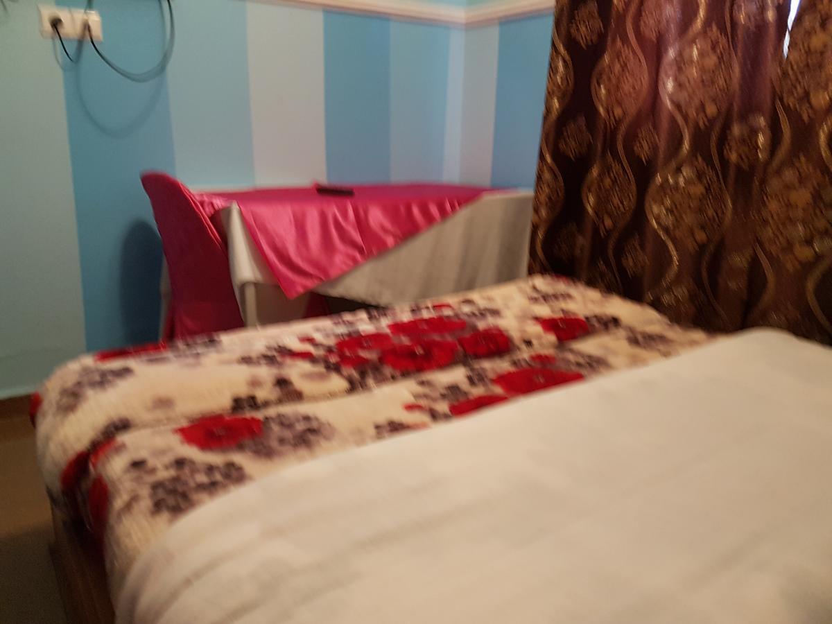 Liza Hotel Yaoundé Buitenkant foto